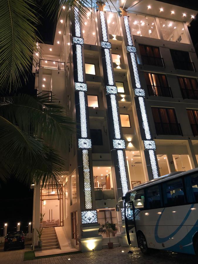 Rivendell Hotel 康提 外观 照片