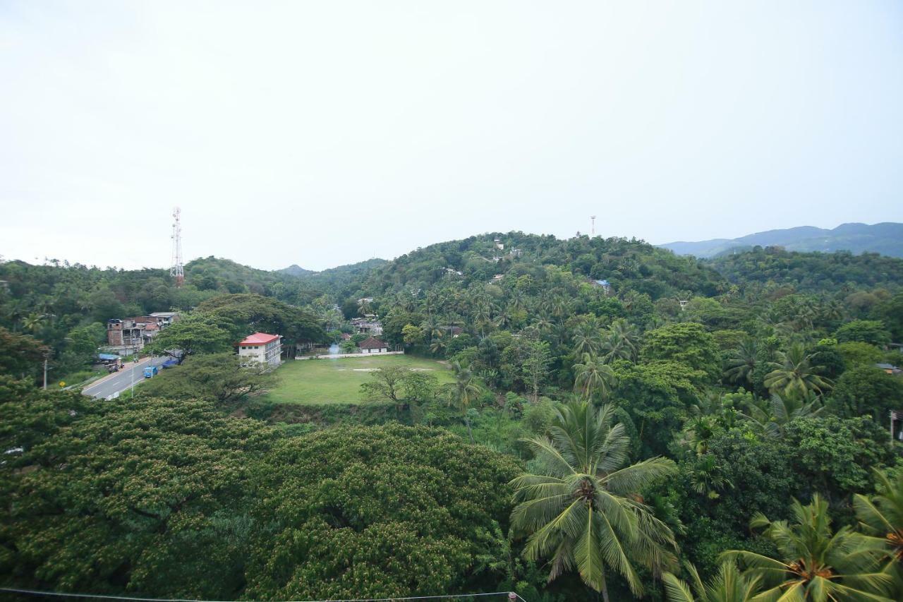 Rivendell Hotel 康提 外观 照片